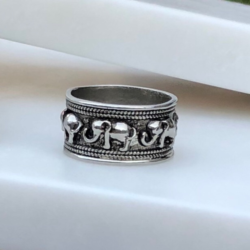 Boho Chunky Silver Tone Elephant Wide Band Ring 8